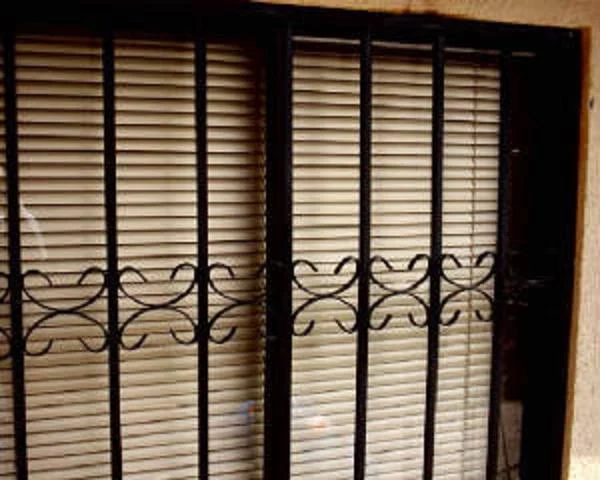 PROTECCIONES PARA VENTANAS